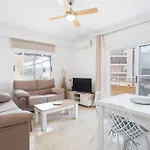 Holidays Апартаменты