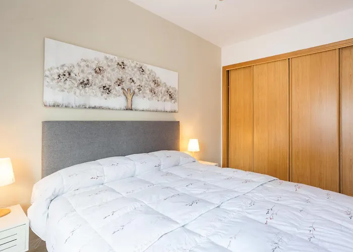 Holidays Apartment *